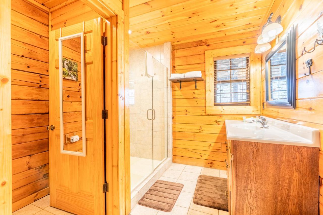 Comfort Cabin Bearway To Heaven W Private Hot Tub Pigeon Forge Exterior foto