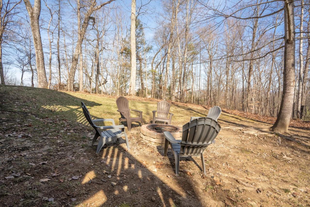 Comfort Cabin Bearway To Heaven W Private Hot Tub Pigeon Forge Exterior foto